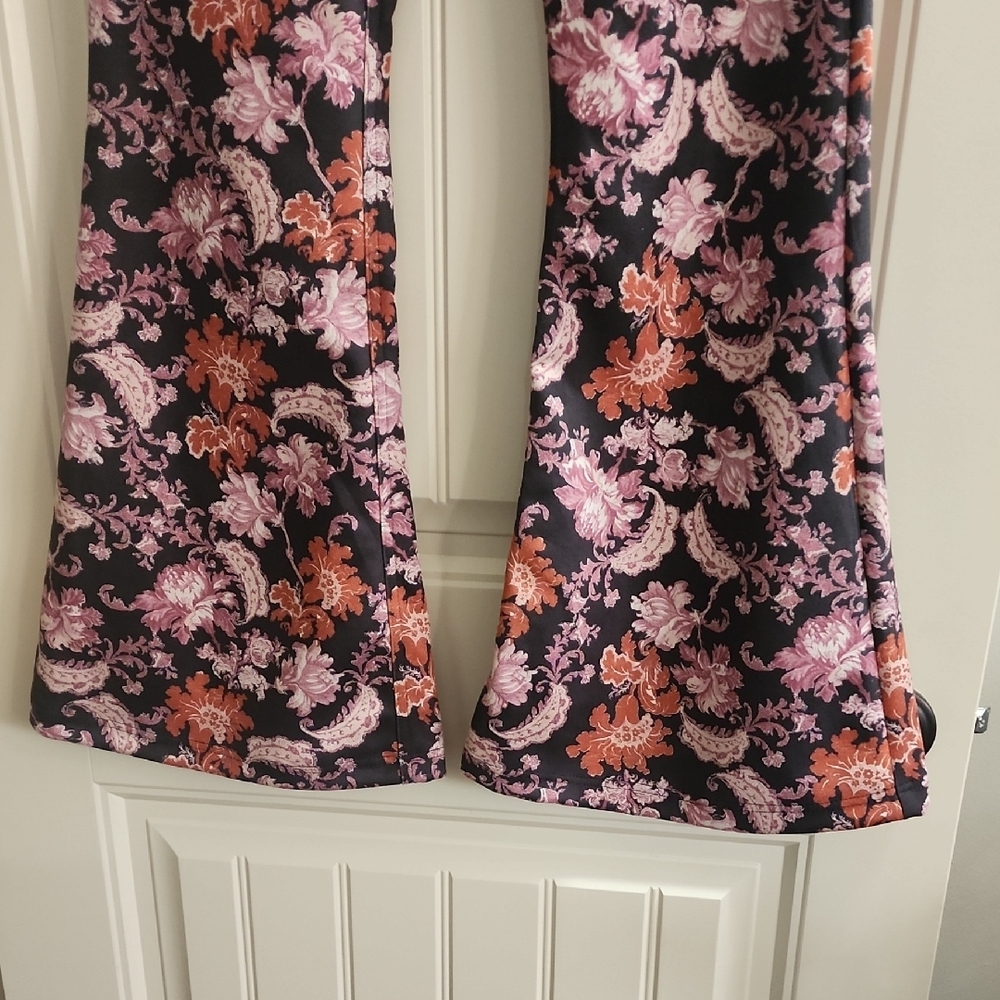 Forever 21 Kids Floral Bell-Bottom Pants - Black and Pink - Picture 3 of 7